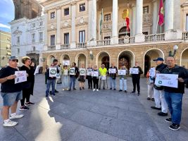 El Colegio de Trabajo Social de Cádiz ha estado presente en la Concentración convocada para el blindaje de las pensiones  en la ciudad de Cádiz